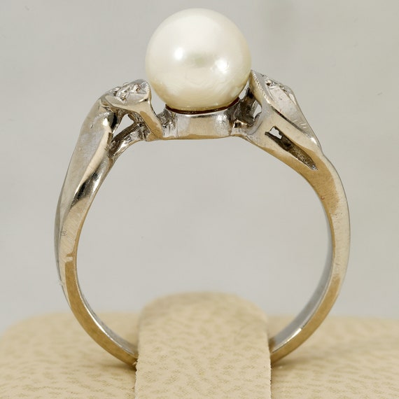 14K White Gold, Diamond, and Pearl Ring - image 6