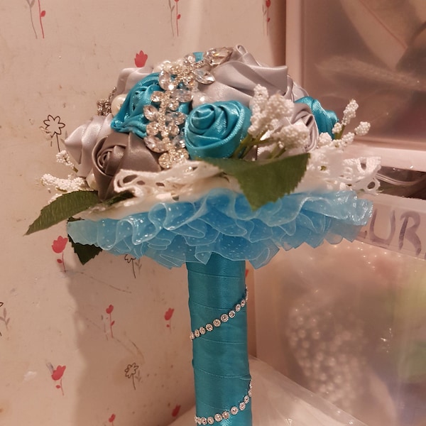 Bouquet de mariage bleu, gris