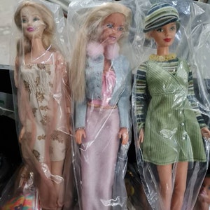Poupée habillée barbie. Poupée Barbie. image 6