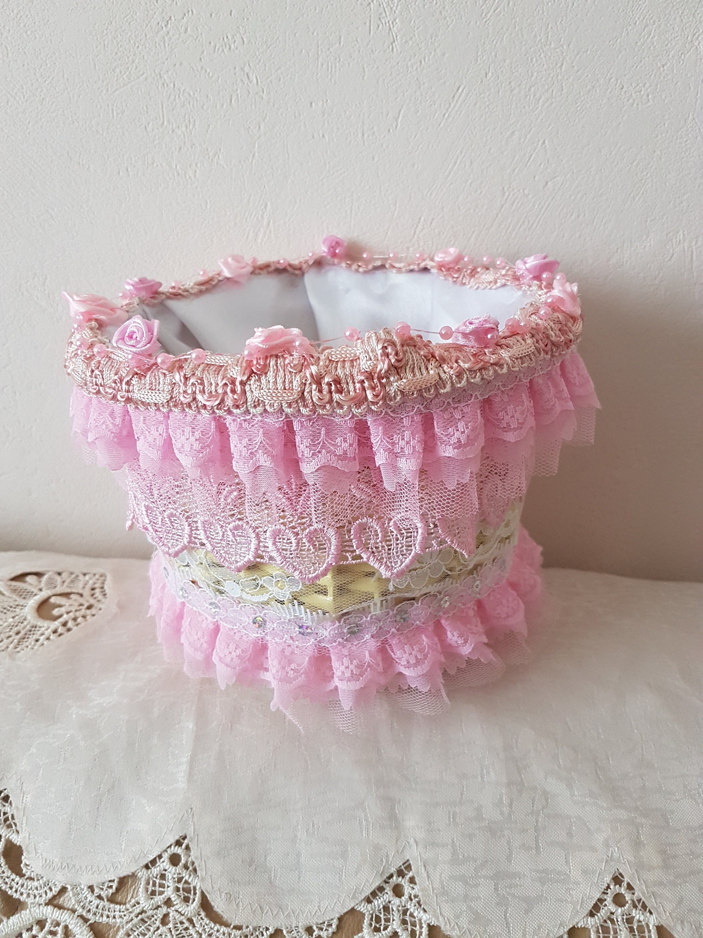 Corbeille en Osier Rose. Sans Anse. Diamètre 17cm