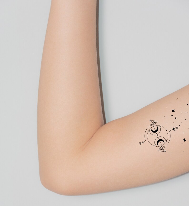 Zodiac sign clipart Pisces.Minimalist tattoo of the Pisces Etsy