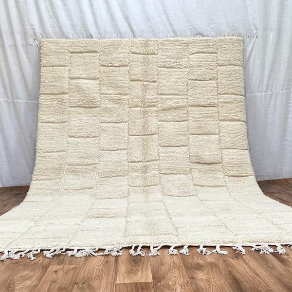 Karierter Marokkanischer Teppich, Wunderschöner Beni Ourain Teppich, Wollteppich, Handgemachter Schachbrettteppich, Berber Solid White Rug, Marokkanischer Berber Tuftteppich.