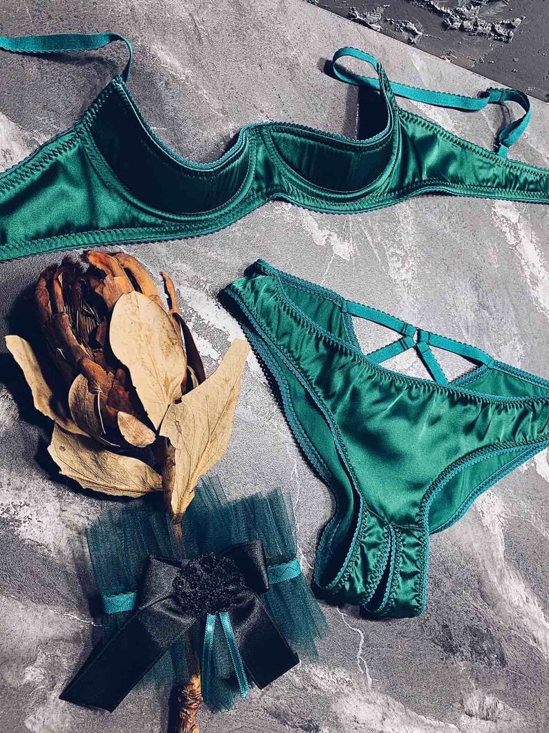 Open Cup Bra and Crotchless Panties Cupless Bra Crotchless | Etsy Canada