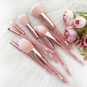 Kawaii makeup brush -  France