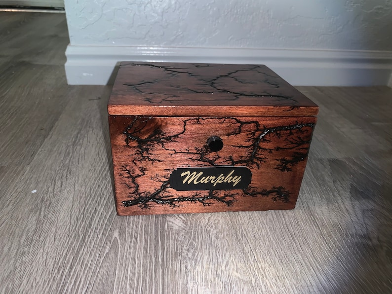 Pet Urn 10-25lbs