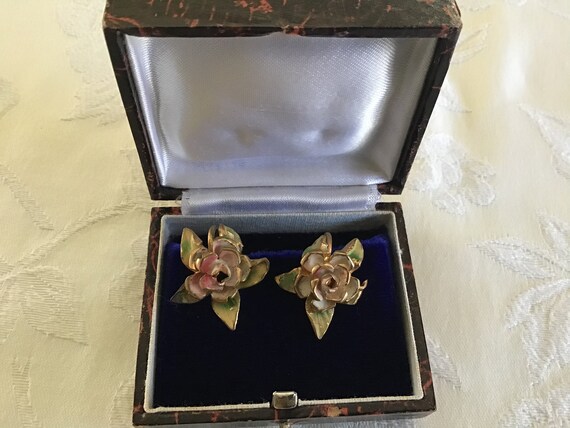 Antique screw on earrings online