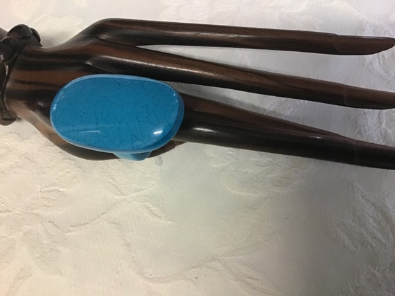 Vintage 70’s Turquoise Lucite Ring. Mega Oval Luci