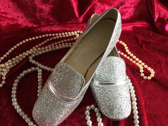 Vintage 60’s Silver Lurex Shoes. EU 37.5 Size. Siz