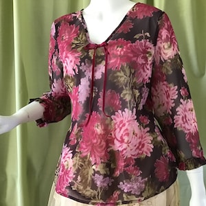Vintage Chrysanthemum Woman’s Blouse /Burgundy Colours Flower/Spring /Summer Daily Clothes 12&14 Size Woman Clothes/Floral Blouse/Her Gift