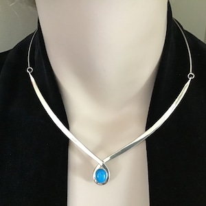 Vintage 70’s Sterling Silver Necklace. Choker Silver Necklace. Woman Jewellery. Turquoise Sone Jewels. “V”Neck  Silver Collier. Her Gift