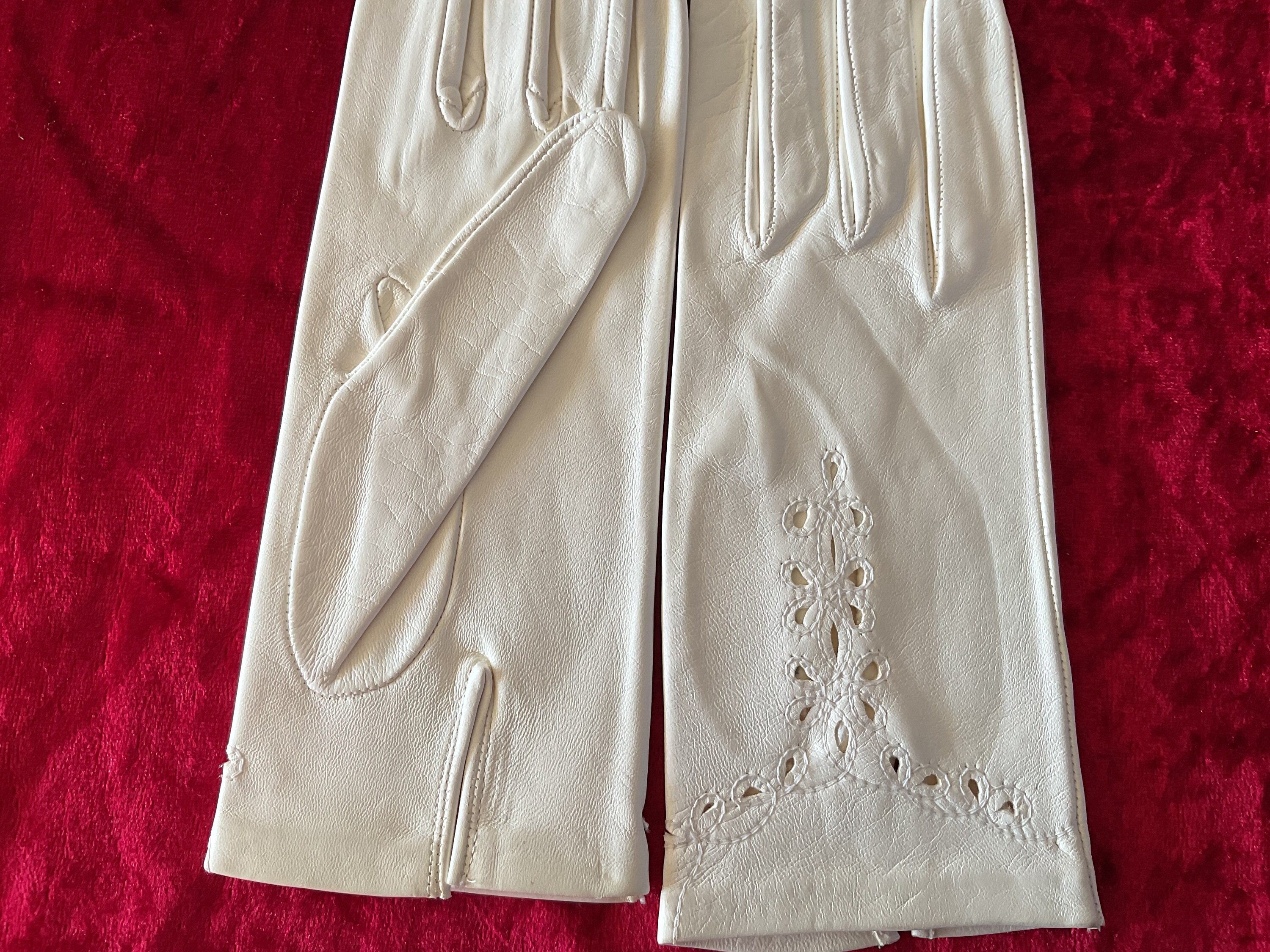 最大10%OFFクーポン Vtg. Unused Italy White Gloves Leather/s & M Size Timeless 小物