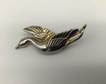 Vintage 1980’s Two Tones Silver & Gold Goose Duck Brooch Pin. Woman’s Brooch Pin. Swan Brooch Pin.Animal Jewelry. Bird Jewelry.Birthday Gift