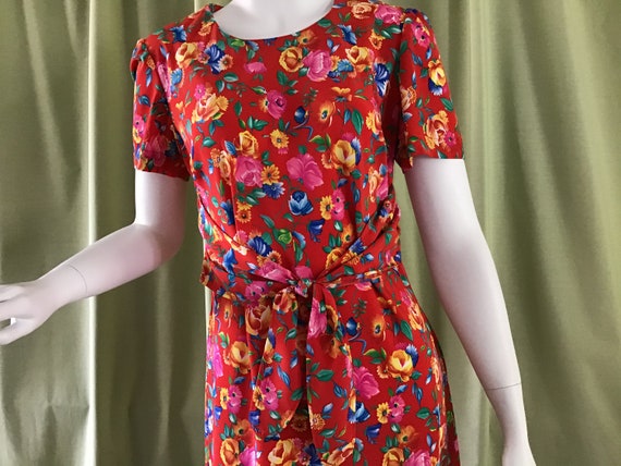 Vintage 80’s Flowers Daily Dress. Vintage Medium
