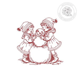 Puede incluir: Un diseño de bordado a máquina en color rojo que muestra a dos niños con gorros, abrigos y botas de invierno, de pie a ambos lados de un muñeco de nieve. El diseño incluye un logotipo circular con el texto Sketch2Stitch Machine Embroidery Design.