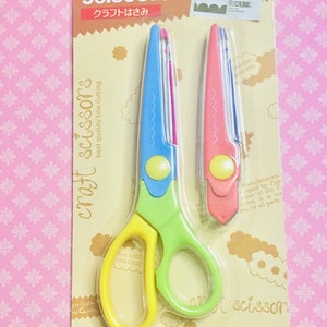 Craft scissors, decorative scissors, scrapbooking scissors, paper craft scissors, scissors for paper projects, scallop scissors, scissors