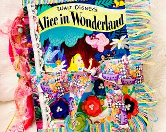 Alice Junk Journal, 2010 Alice Goldenes Buch Journal, Hardcover künstlerisches Junk Journal, schrulliges buntes Junk Journal, wunderliches Geschichtenbuch
