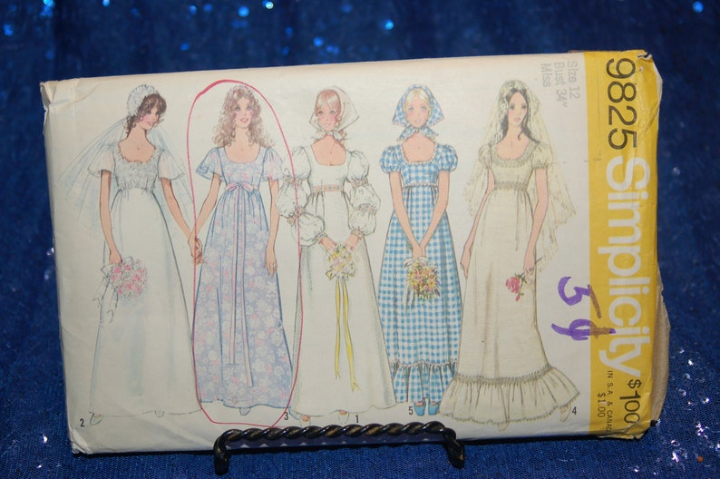 1971 Simplicity Pattern 9825 for Peasant Dress Style Wedding and Bridesmaids/' Gowns Size 12 Uncut
