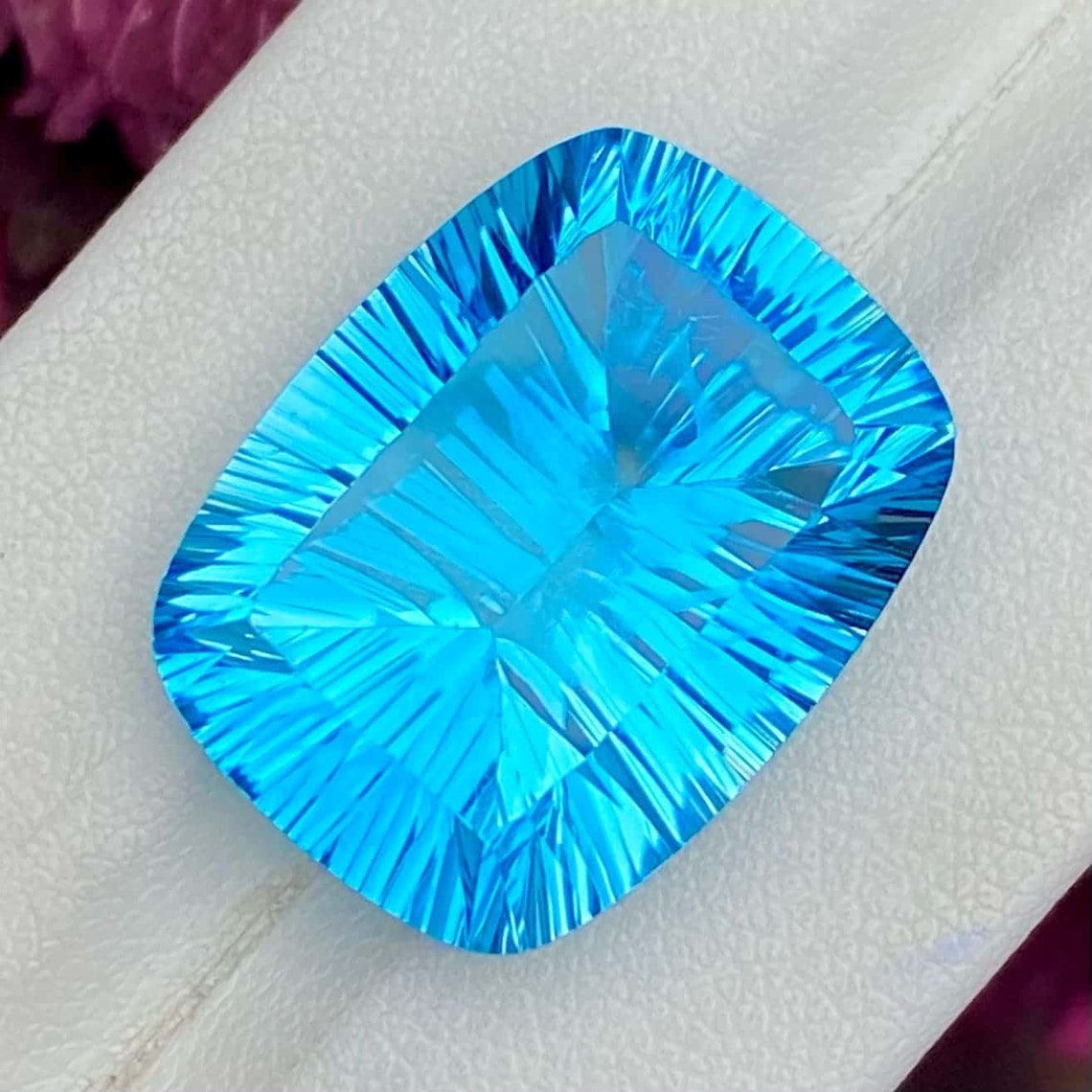 29.90 Cts Bright Sky Blue Topaz Faceted Blue Topaz Gemstone Etsy