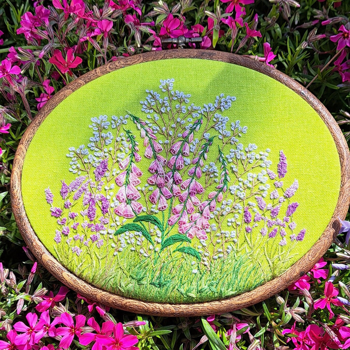 Flower Meadow Cottage Hand Embroidery Kit, Pre Printed Embroidery Fabric, Hand  Embroidery Supplies, Embroidery Hoop Art 