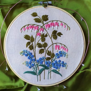 Dicentra Flowers Embroidety Art, Bleeding Heart, Modern Flower Embroidery Hoop Art, Embroidered Wall Decor, Floral Embroidery Wall Hanging