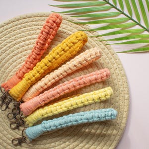 CUSTOM Macrame Wristlet | Macrame Key Fob | Boho Wristlet | Lightweight Lanyard | Summer Wristlet | Coconut Girl Aesthetic | Gift for Her