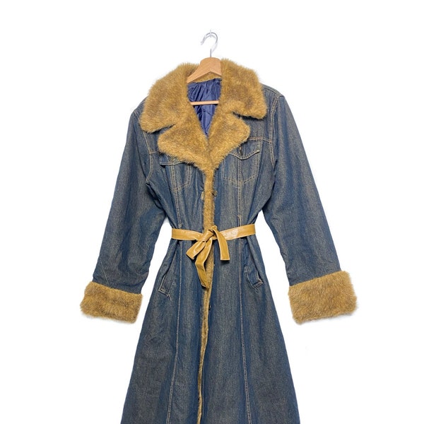 Trench-coat en denim des années 2000, veste en jean longue rembourrée vintage avec détails en fausse fourrure