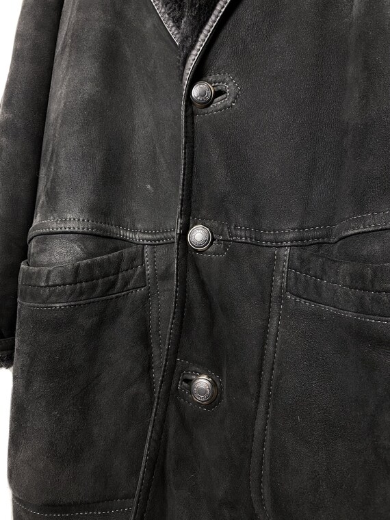 minimalist black shearling coat, 80s - 90s real s… - image 2