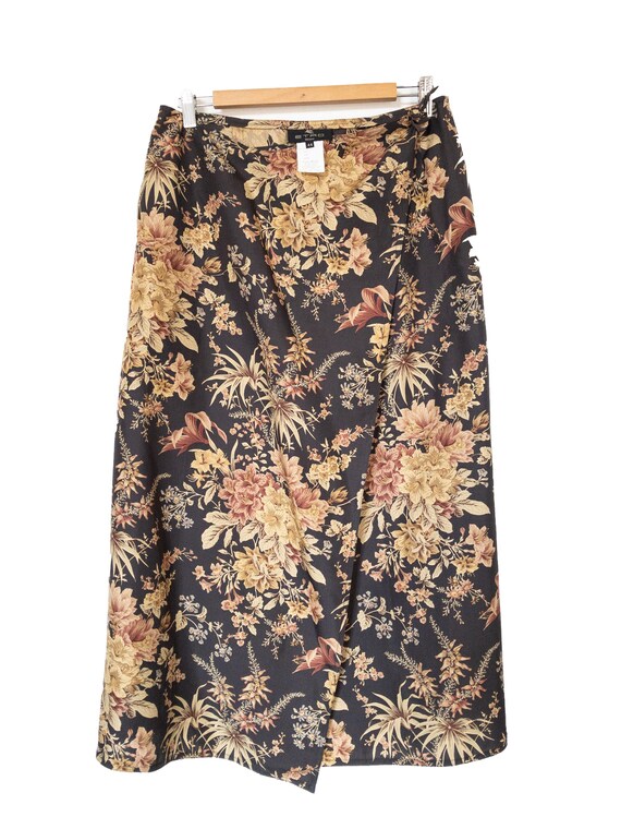 ETRO 100% SILK FLORAL skirt, front slit vintage b… - image 7