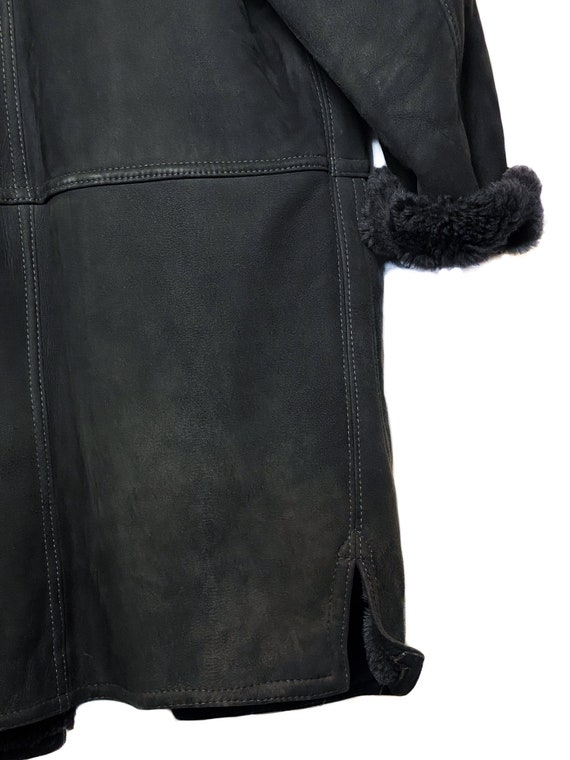 minimalist black shearling coat, 80s - 90s real s… - image 7