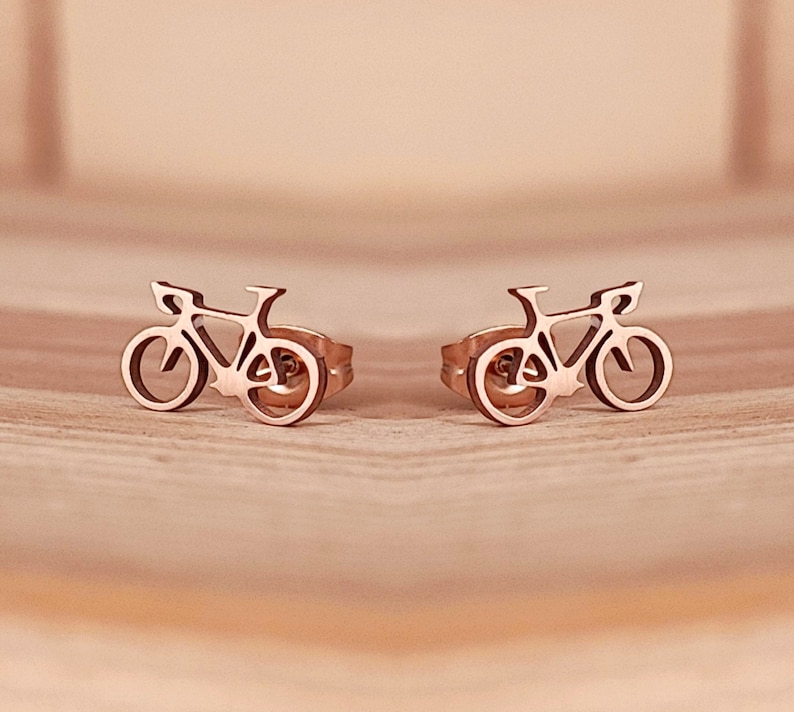 Fietsoorknopjes minimalistische sieraden, eenvoudige oorbellen, fietsoorbellen, fietssieraden afbeelding 2