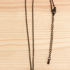 Herz Halskette Charm Halskette, minimalistischer Schmuck, zierliche Halskette, minimal statement Halskette, Halskette mit Anhänger Bild 5
