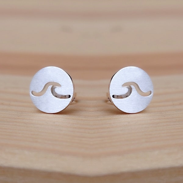 Welle Ohrstecker - minimalistischer Schmuck, Trendsetter Ohrringe, Geschenk, Statement Ohrringe