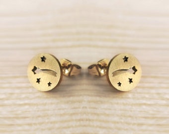 Shooting Star Stud Earrings - Minimalist Jewelry, Trendsetter Earrings, Statement Earrings, Gift