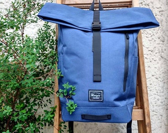 Mochilas azules