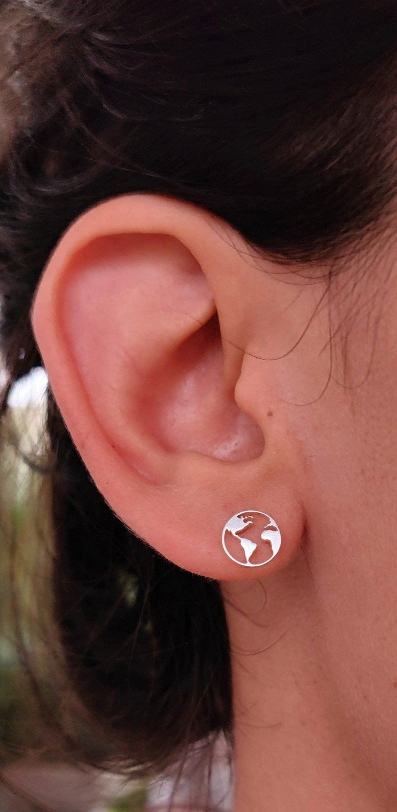 Welt Ohrstecker minimalistischer Schmuck, zauberhafte Ohrringe, schönes Geschenk, Statement Ohrringe Bild 4