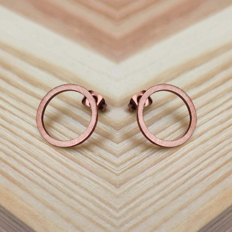 Ring Ohrstecker, groß minimalistischer Schmuck, schlichte Ohrringe, Goldschmuck, Trendsetter Ohrringe, Statement Ohrringe, Geschenk Bild 3