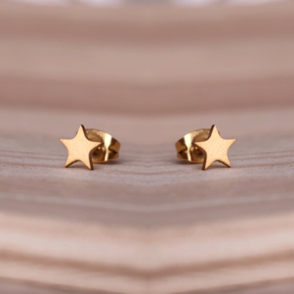 Star stud earrings - minimalist jewelry, simple earrings, gold jewelry, trendsetter earrings, statement earrings, gift