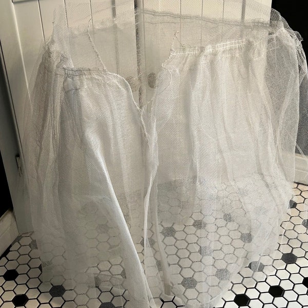 Vintage Netting Stiff Tulle for Craft or Skirt Replacement, Authentic Scrap Double Layer for Sewing Era-Inspired Period-Style Dress XS-Small