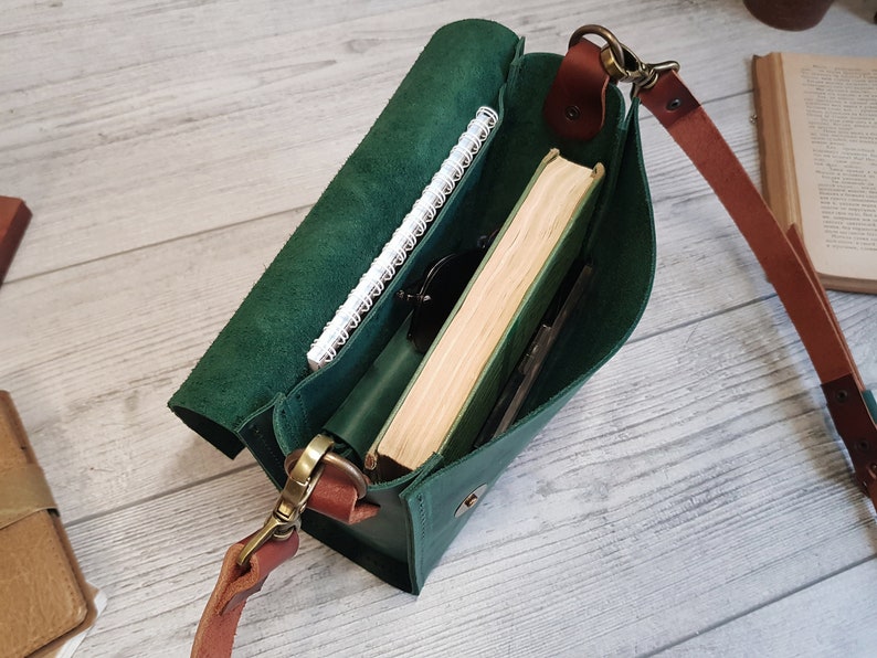 Leren tas dames, kleine leren crossbody tas, handgemaakte crossbody tas, schattige schoudertas, leren handtassen, gepersonaliseerde cadeaus voor haar afbeelding 8