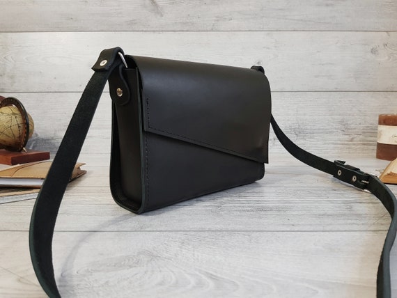 Leather purse women, small leather crossbody bag, black cross body bag, leather handbags, handmade shoulder bag, personalized gifts for her