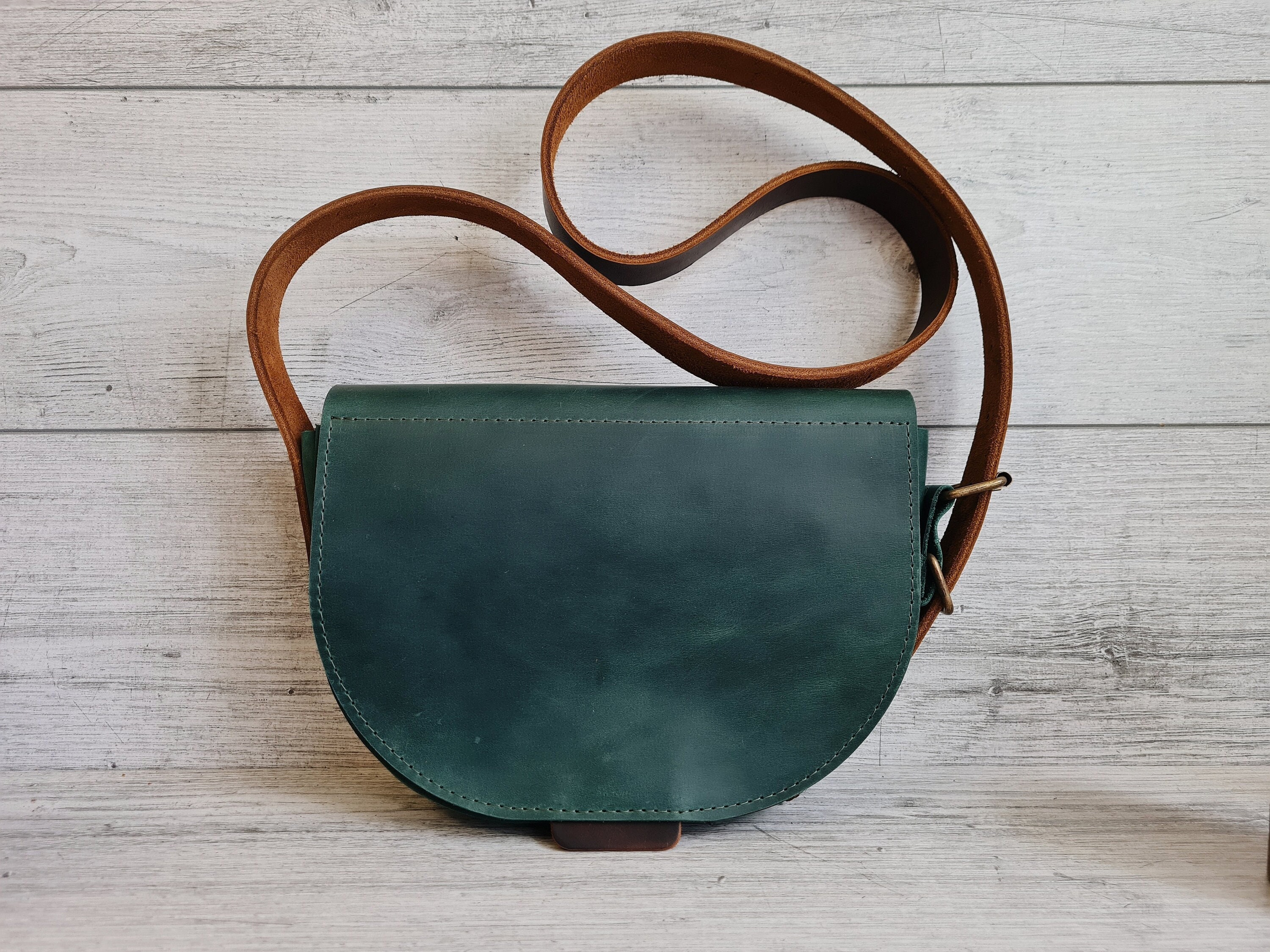 ★TOUT Y EST★ Pia Saddle Shoulder Bag Camel 09N1210DLC Dior Mini Soft Saddle Bag with Strap | REVERSIBLE