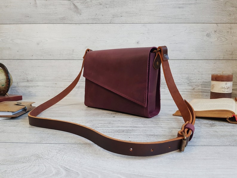 Femmes de sac à main en cuir, petit sac crossbody en cuir, sac cross body fait main, sac à bandoulière mignon, sacs à main en cuir, cadeaux personnalisés pour elle image 2