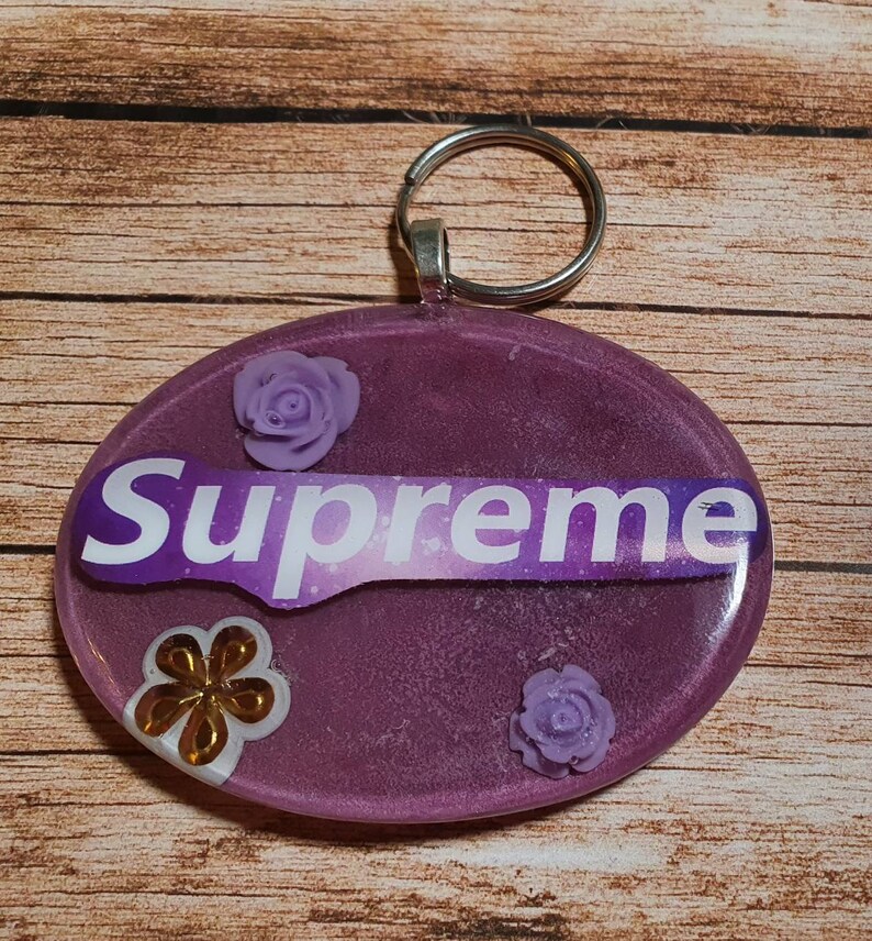 flowers supreme Pendant in cast resin elegant