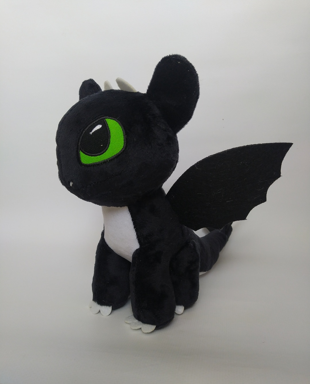 ナイトフューリーぬいぐるみ トゥースレスブラックドラゴン - Etsy 日本