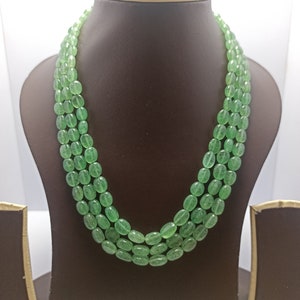 Collar de esmeralda fresa verde natural: piedra preciosa ovalada AAA