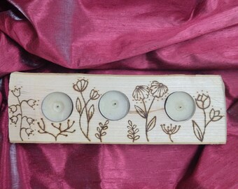 Portacandele in legno da 3 candeline decorazione primavera, porta candeline in legno pirografato a mano con motivi fiori primaverili