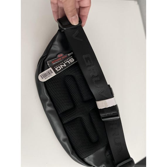 Gruv Gear SLNG Karbon Edition Black Crossbody Sling Bag SLNG-KRB New View 4
