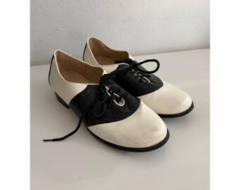 Vintage Marina Grimani Black Leather Lace up Shoes W/ Side Cut 