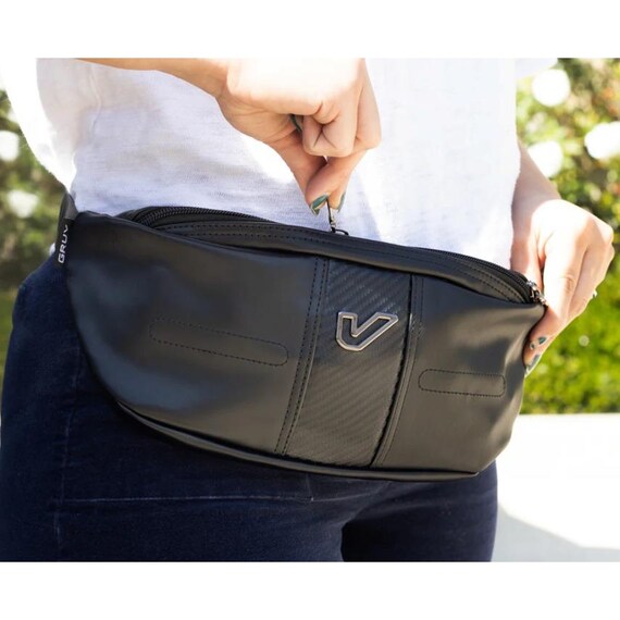 Gruv Gear SLNG Karbon Edition Black Crossbody Sling Bag SLNG-KRB New