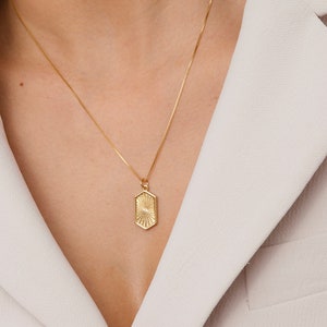 Gold Geometric Necklace, Hexagonal Necklace, Everyday Dainty Jewelry, Pendant Layering Necklace, Minimalist Boho Necklace